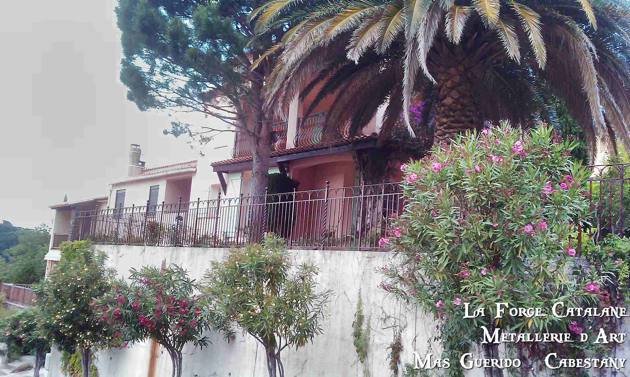 Cloture barreaux torsade alterne droit forge catalane 2.jpg